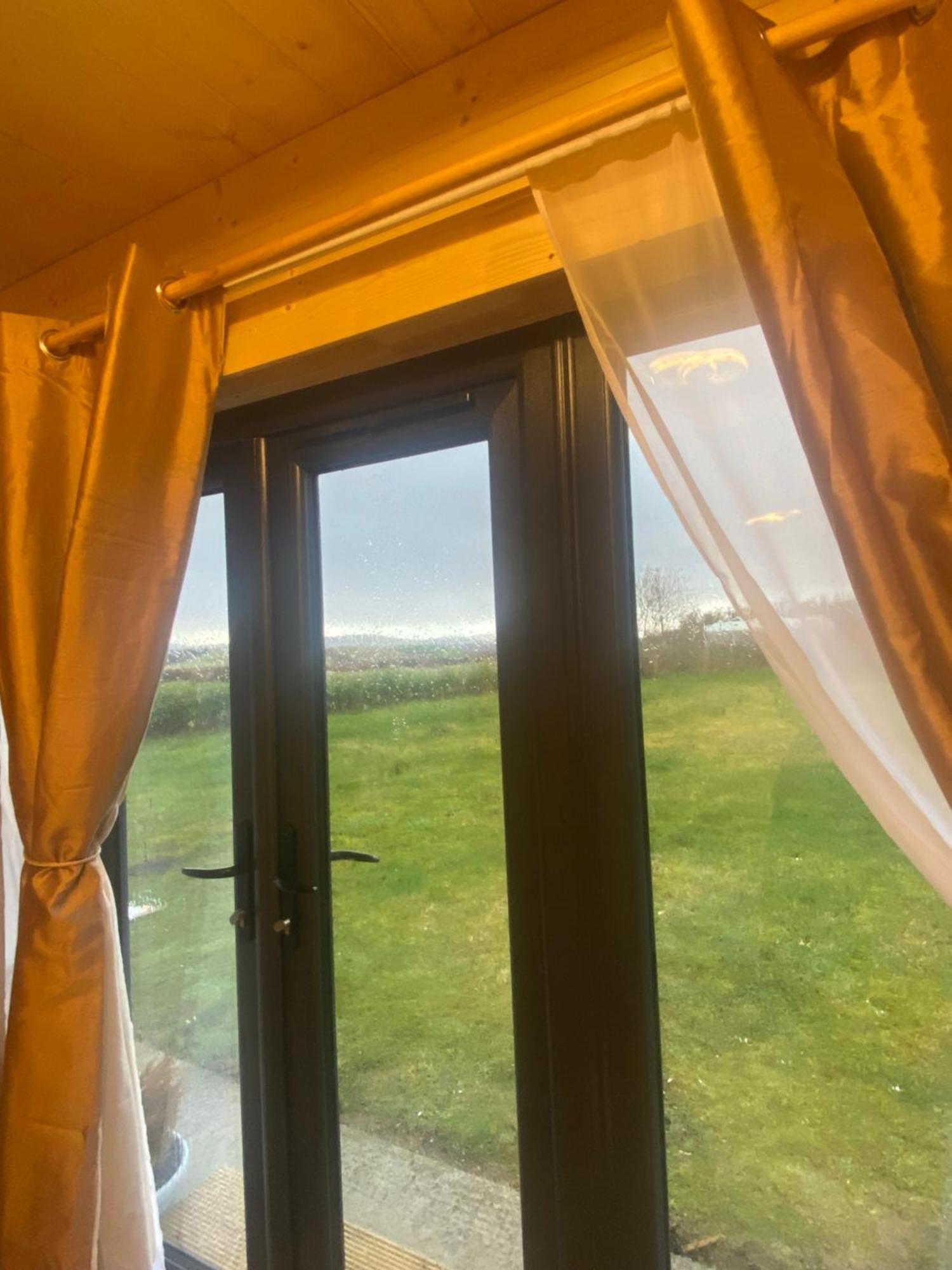 Country Cabin Mullagh  Zewnętrze zdjęcie